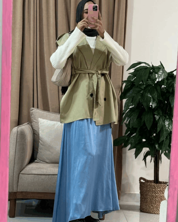 Nilly Satin Skirt (Curvy) – Baby Blue