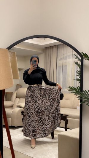 Nilly Satin Skirt – Brown Tiger Print