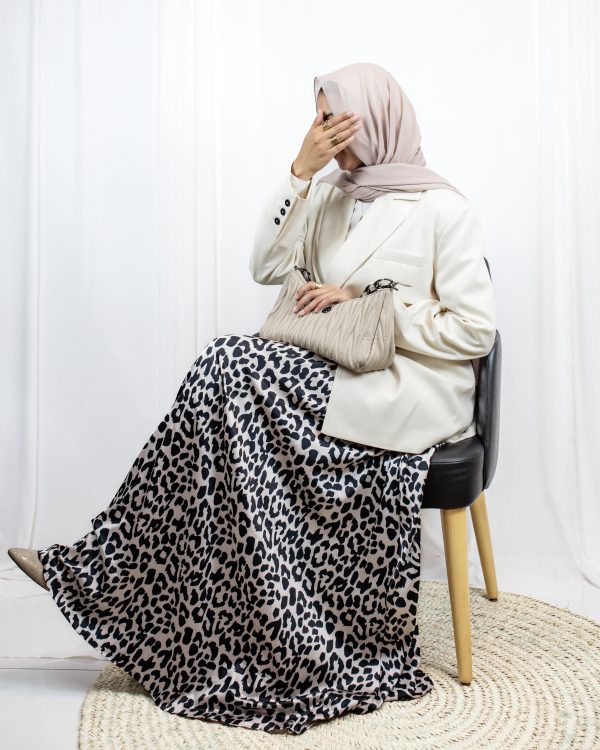 Tiger black 4 Nilly Satin Skirt – Animal Print