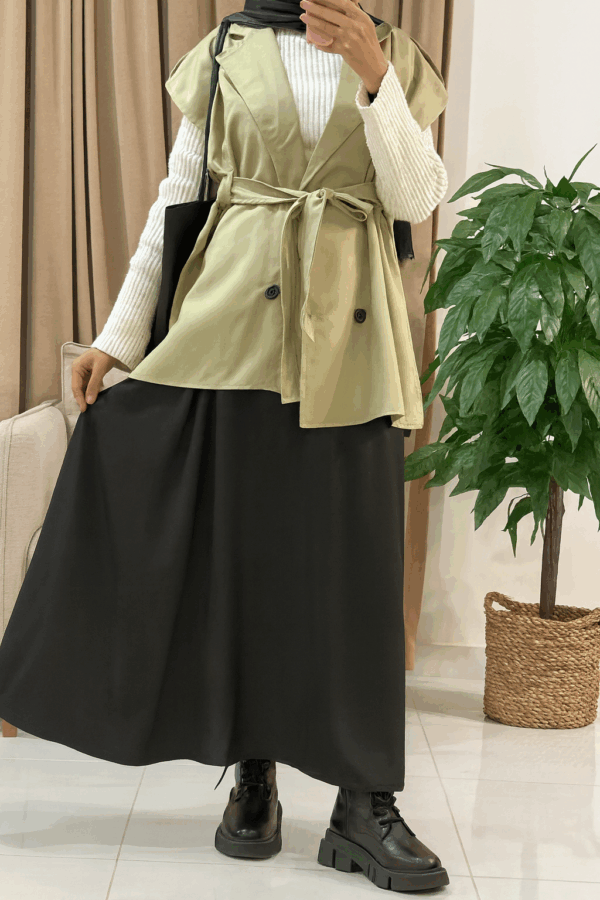 Nilly Satin Skirt – Black