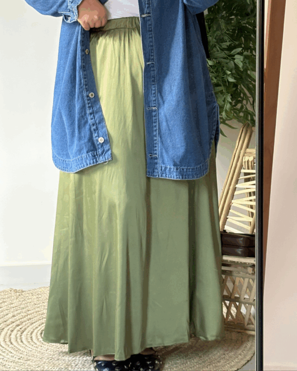Nilly Satin Skirt (Curvy) – Olive