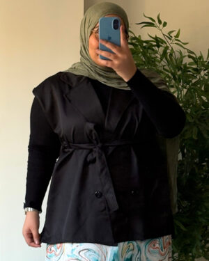 Farida Trench Vest (Curvy) – Black