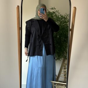 Nilly Satin Skirt (Curvy) – Baby Blue