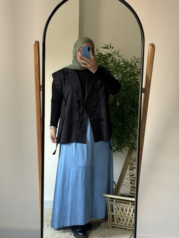 Nilly Satin Skirt (Curvy) – Baby Blue