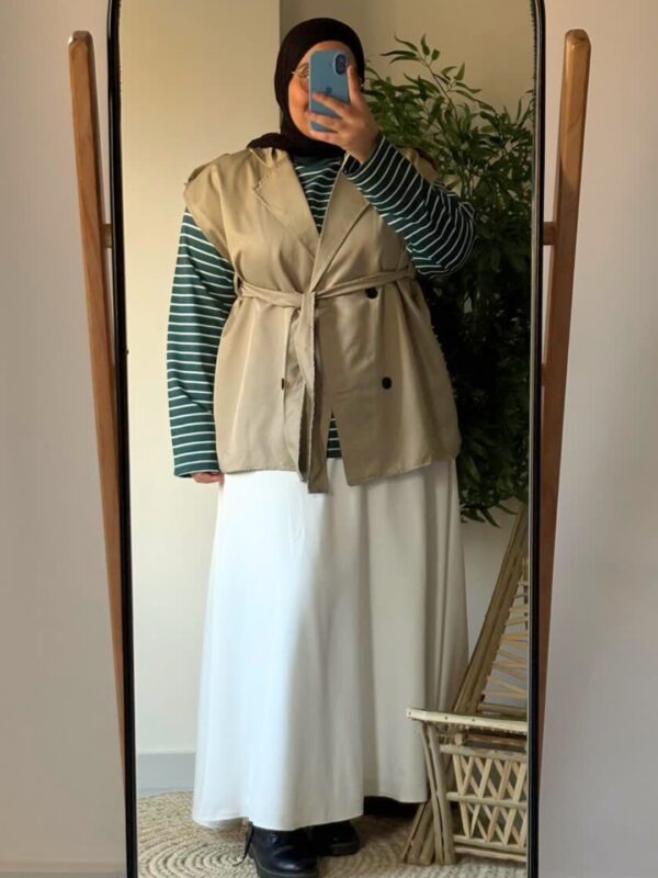 Rosaline_white_skirt3